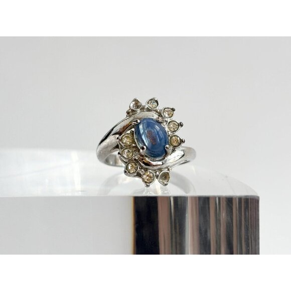 Silver Toned Blue Gemstone & Clear Gemstone Framed Vintage Vintage Ring - sz 6 - Picture 2 of 10